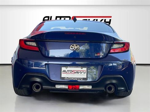 Used 2022 Toyota GR86 image 6