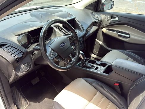 Used 2019 Ford Escape SEL AWD/4WD image 12