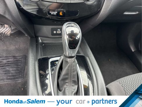 Used 2020 Nissan Rogue Sport S FWD image 17