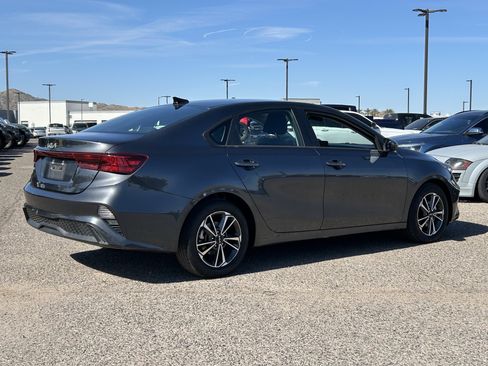 Used 2024 Kia Forte LXS image 5