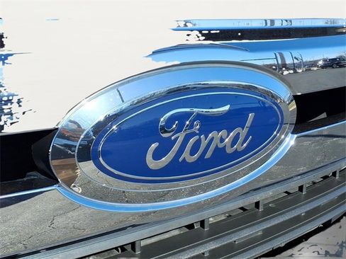 Used 2019 Ford F250 XLT w/ XLT Premium Package image 25