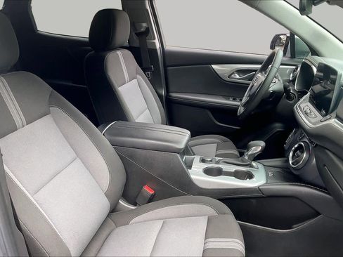 Used 2024 Chevrolet Blazer LT w/ Convenience Package FWD image 8