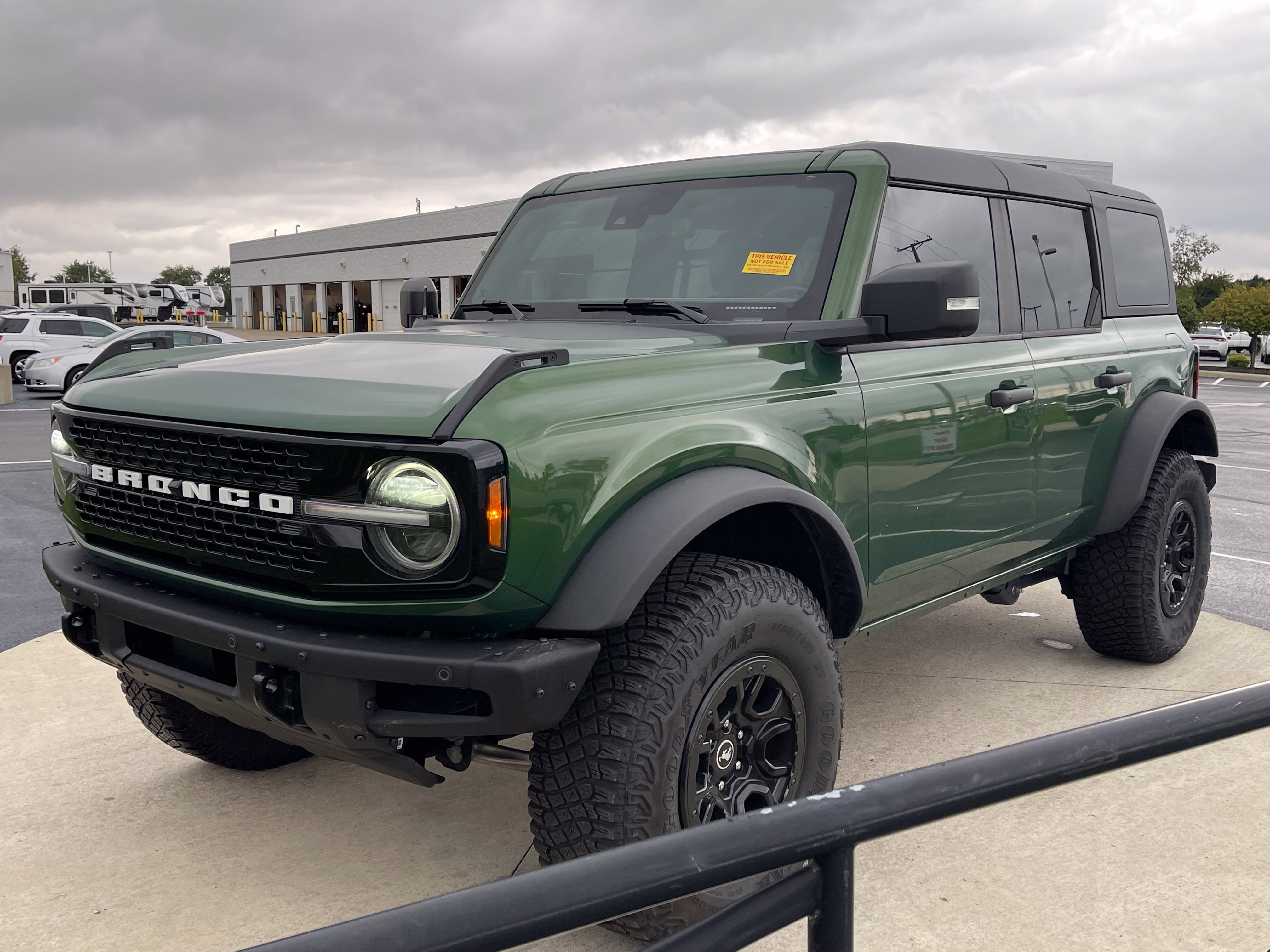 Used 2024 Ford Bronco Wildtrak AWD/4WD image 3