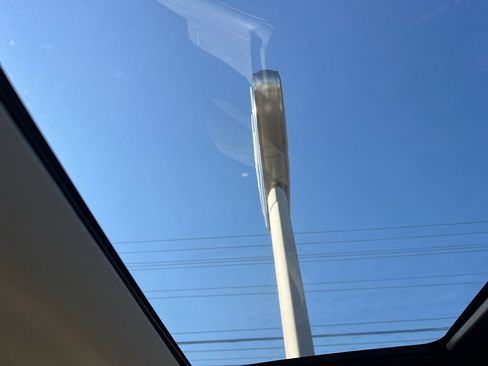 Used 2020 Ford Explorer Platinum w/ Premium Technology Package image 30