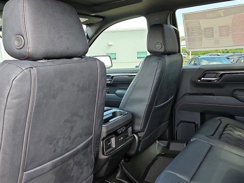 New 2025 GMC Sierra 1500 AT4 w/ AT4 Premium Package image 40