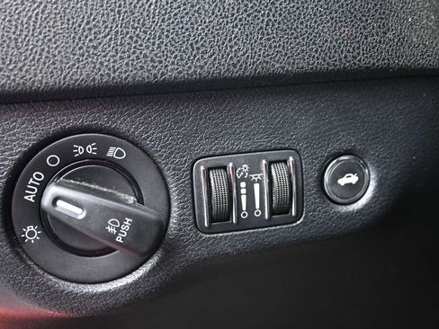 Used 2017 Dodge Charger R/T w/ Plus Group image 21