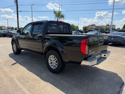 Used 2019 Nissan Frontier SV RWD image 3