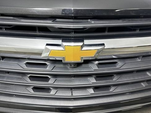Used 2024 Chevrolet Traverse LS image 9