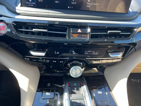 Used 2026 Acura MDX SH-AWD w/ Technology Package image 26