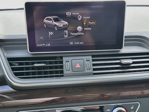 Used 2020 Audi Q5 2.0T Premium Plus AWD/4WD image 28