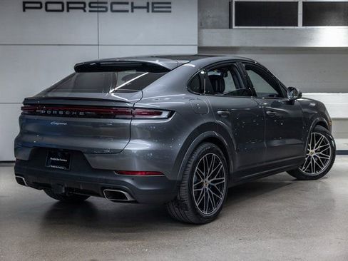 Certified 2025 Porsche Cayenne Coupe AWD/4WD image 8