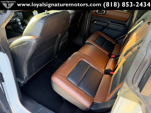 Used 2024 Ford Bronco Outer Banks AWD/4WD image 13