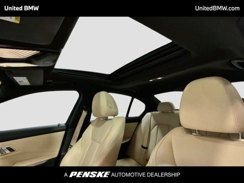 Used 2019 BMW 330i Sedan RWD image 12