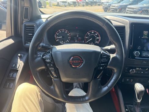 Used 2023 Nissan Frontier PRO-4X w/ Pro Convenience Package AWD/4WD image 27