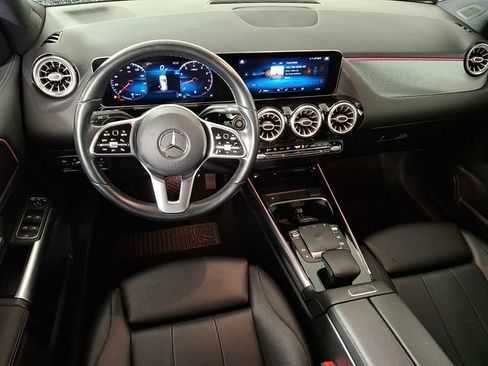 Used 2021 Mercedes-Benz GLA 250 4MATIC image 2