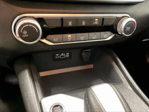 Certified 2025 Nissan Altima 2.5 SV FWD image 25
