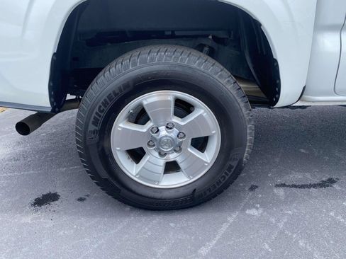 Used 2023 Toyota Tacoma SR AWD/4WD image 9