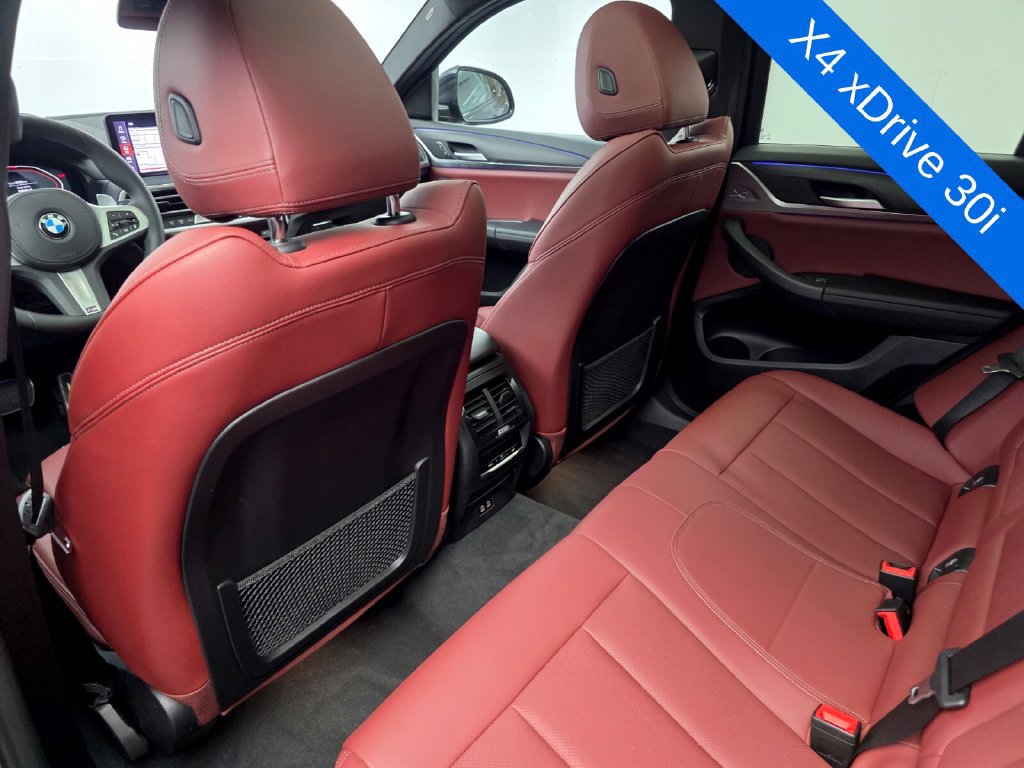 Used 2024 BMW X4 xDrive30i w/ M Sport Package AWD/4WD image 15