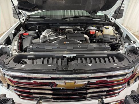Used 2024 Chevrolet Silverado 3500 LTZ w/ LTZ Convenience Package AWD/4WD image 34