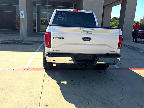 Used 2016 Ford F150 Lariat w/ Equipment Group 502A Luxury AWD/4WD image 11
