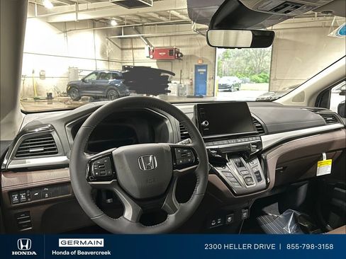 Certified 2026 Honda Odyssey Touring image 15