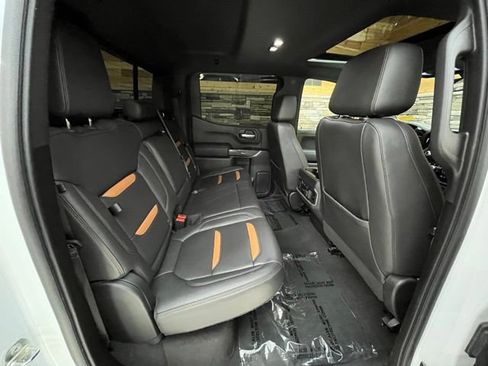 Used 2021 GMC Sierra 1500 AT4 w/ AT4 Preferred Package AWD/4WD image 41