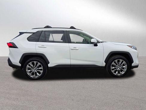 Used 2020 Toyota RAV4 XLE Premium AWD/4WD image 2