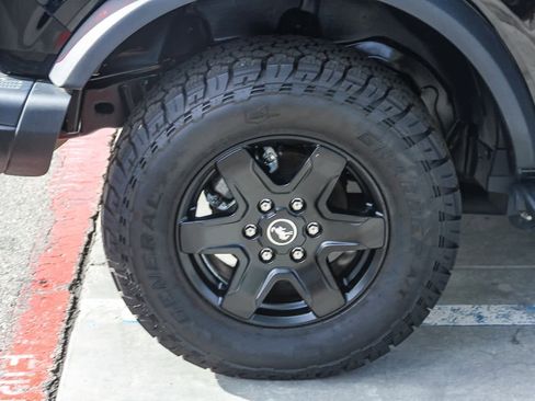 Used 2024 Ford Bronco Black Diamond image 8