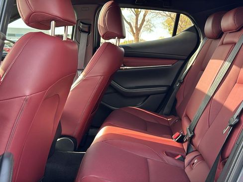 New 2026 MAZDA MAZDA3 Hatchback w/Premium Plus Pkg image 24