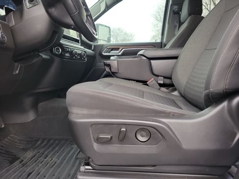 Used 2025 Chevrolet Silverado 2500 LT w/ Safety Package AWD/4WD image 16