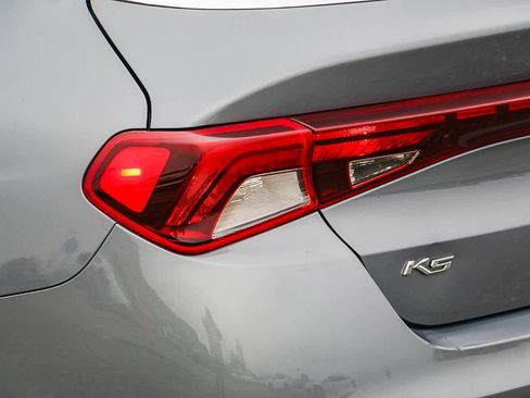 Used 2021 Kia K5 LXS image 11