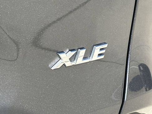 Used 2025 Toyota RAV4 XLE FWD image 14