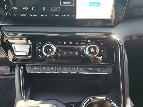 Used 2024 GMC Sierra 1500 AT4 w/ Technology Package image 40