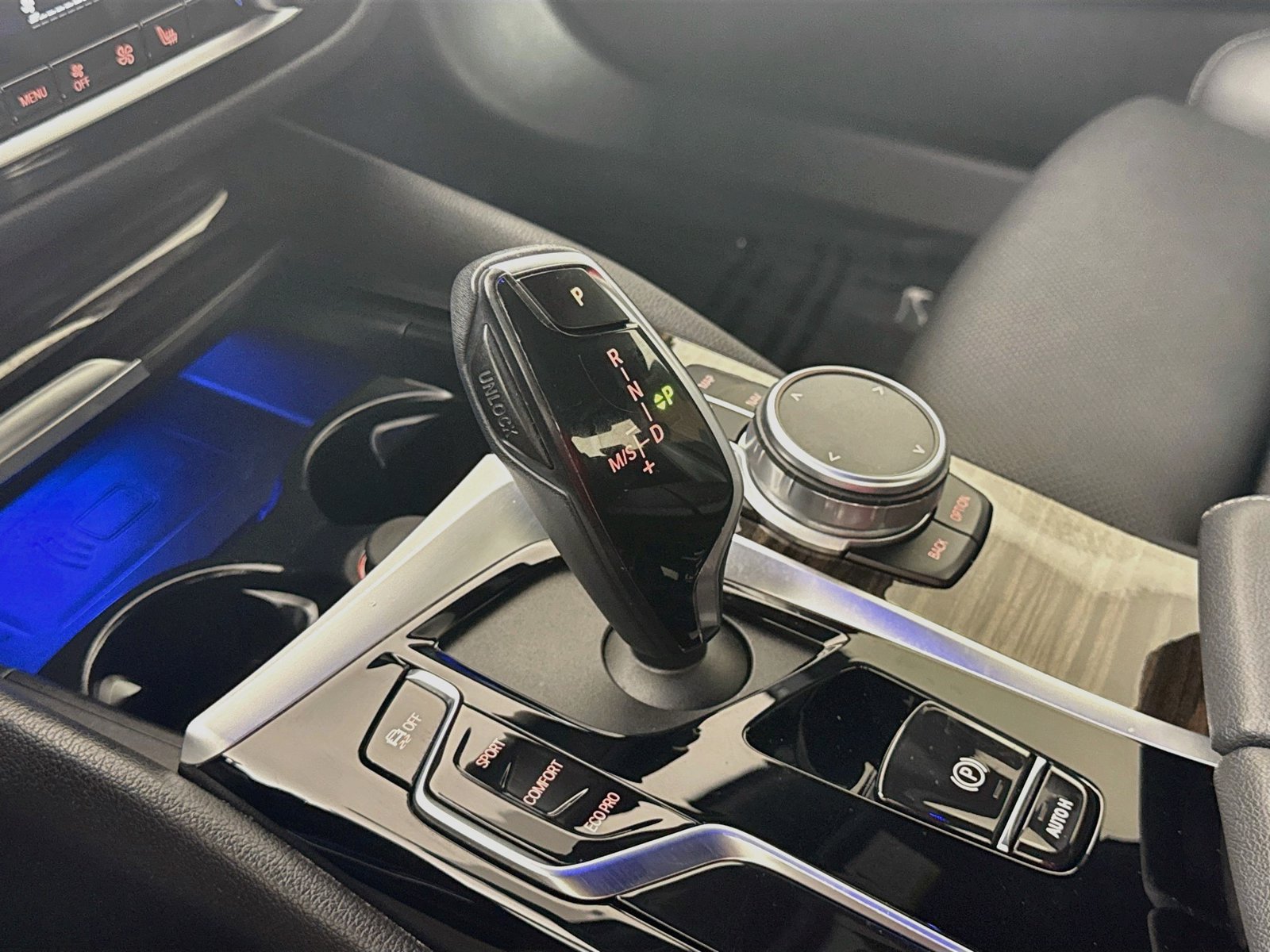 Used 2022 BMW 540i xDrive w/ Convenience Package AWD/4WD image 19