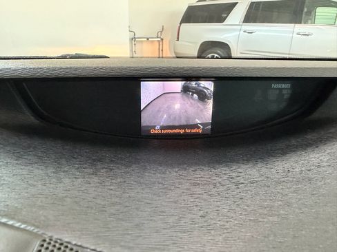 Used 2011 Toyota Venza image 23