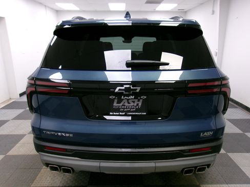 New 2026 Chevrolet Traverse LT w/ Driver Confidence Package image 13