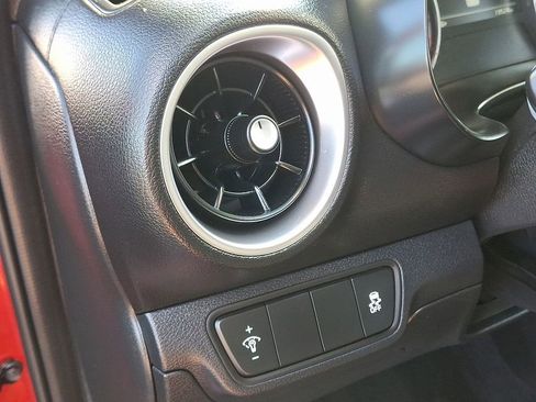 Used 2022 Kia Forte LXS image 22