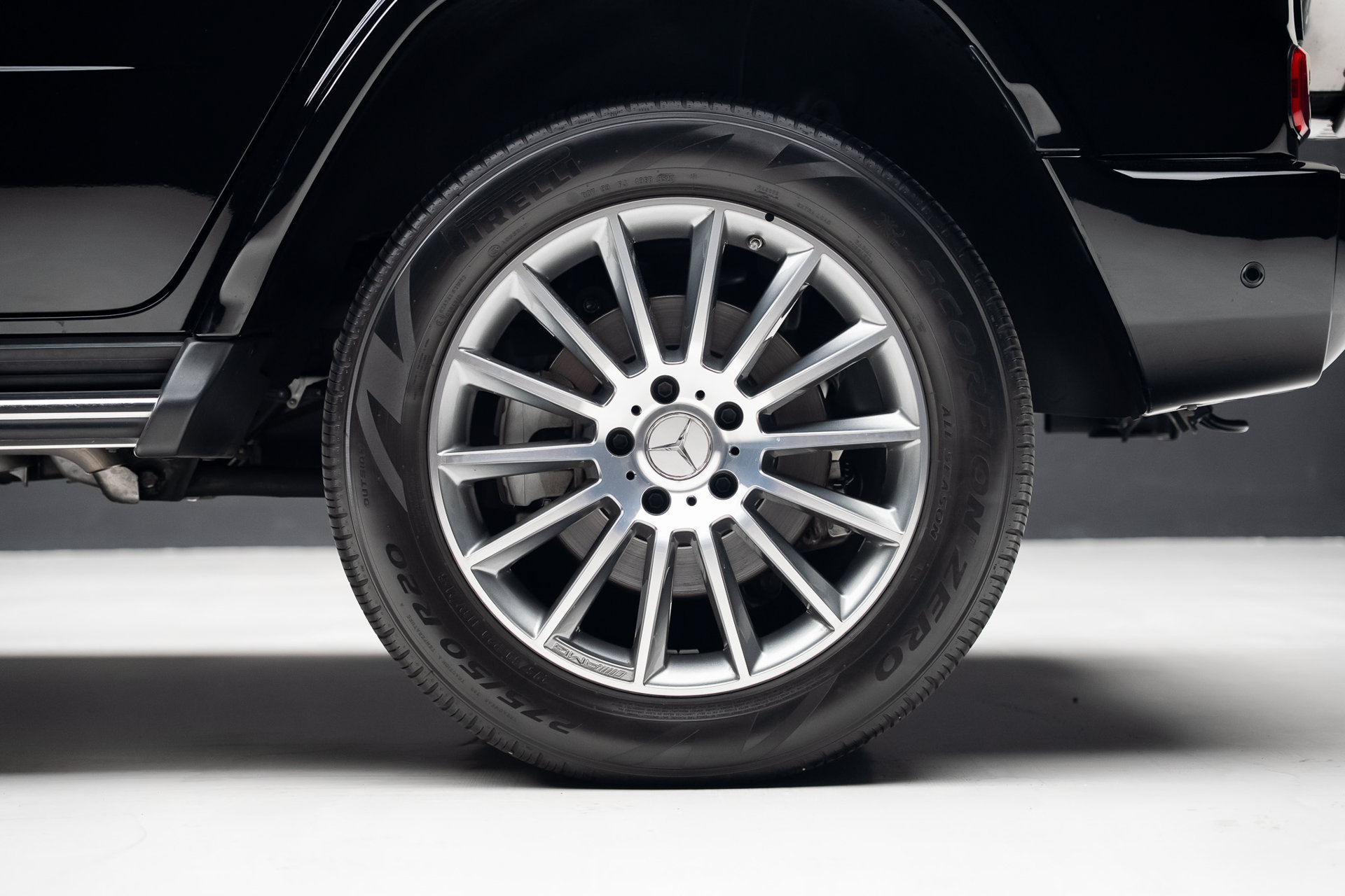 Used 2021 Mercedes-Benz G 550 image 22