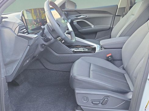 New 2025 Audi Q5 Premium image 9