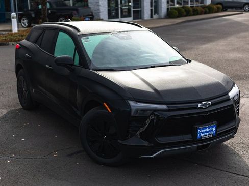 New 2025 Chevrolet Blazer EV LT w/ Midnight/Sport Edition image 2
