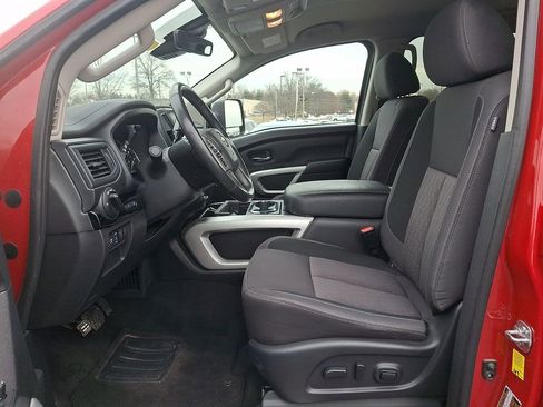 Certified 2024 Nissan Titan SV w/ SV Convenience Package image 13