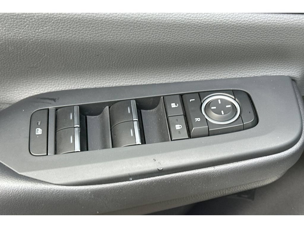 Certified 2023 Toyota Prius XLE AWD/4WD image 12