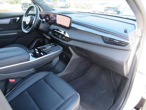 Used 2025 Buick Enclave Sport Touring image 11