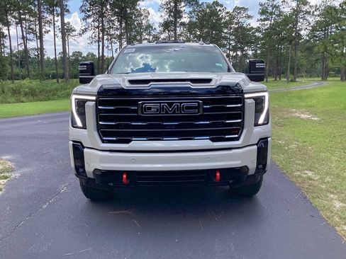 New 2026 GMC Sierra 2500 AT4 w/ AT4 Premium Plus Package AWD/4WD image 8
