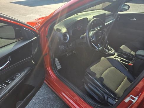 Used 2024 Kia Forte GT-Line w/ GT-Line Premium Package FWD image 4