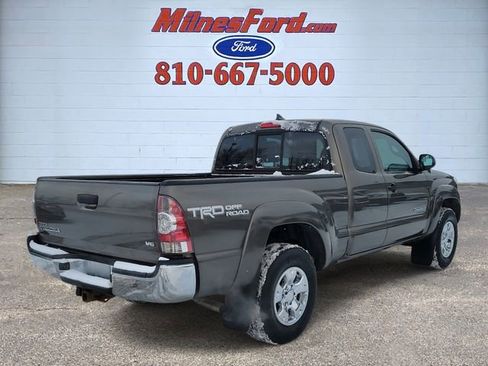 Used 2015 Toyota Tacoma 4x4 Access Cab V6 image 4