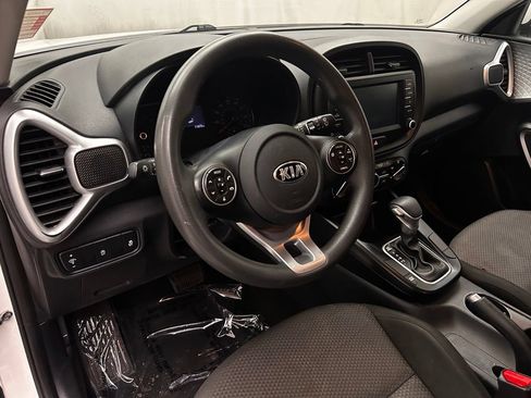 Used 2020 Kia Soul LX FWD image 11