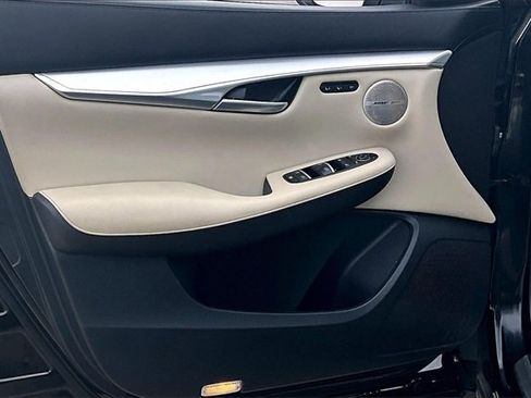 Used 2022 INFINITI QX50 Sensory image 20