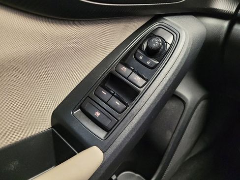 Used 2018 Subaru Impreza 2.0i Premium w/ Eyesight & BSD & Rcta image 27