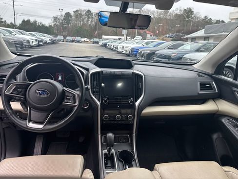 Used 2022 Subaru Ascent Limited w/ Technology Package image 14